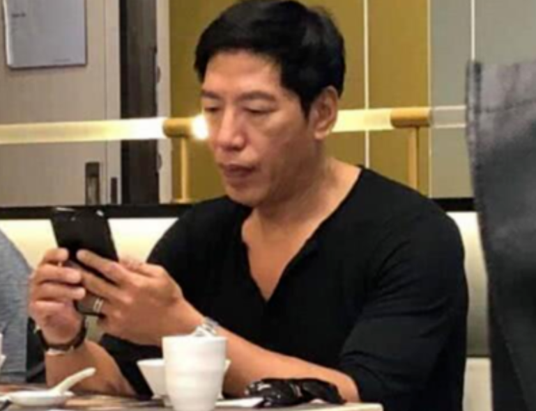 “自带悲剧脸”的8位男星，五官凑在一起，演什么都很丧，怎么救