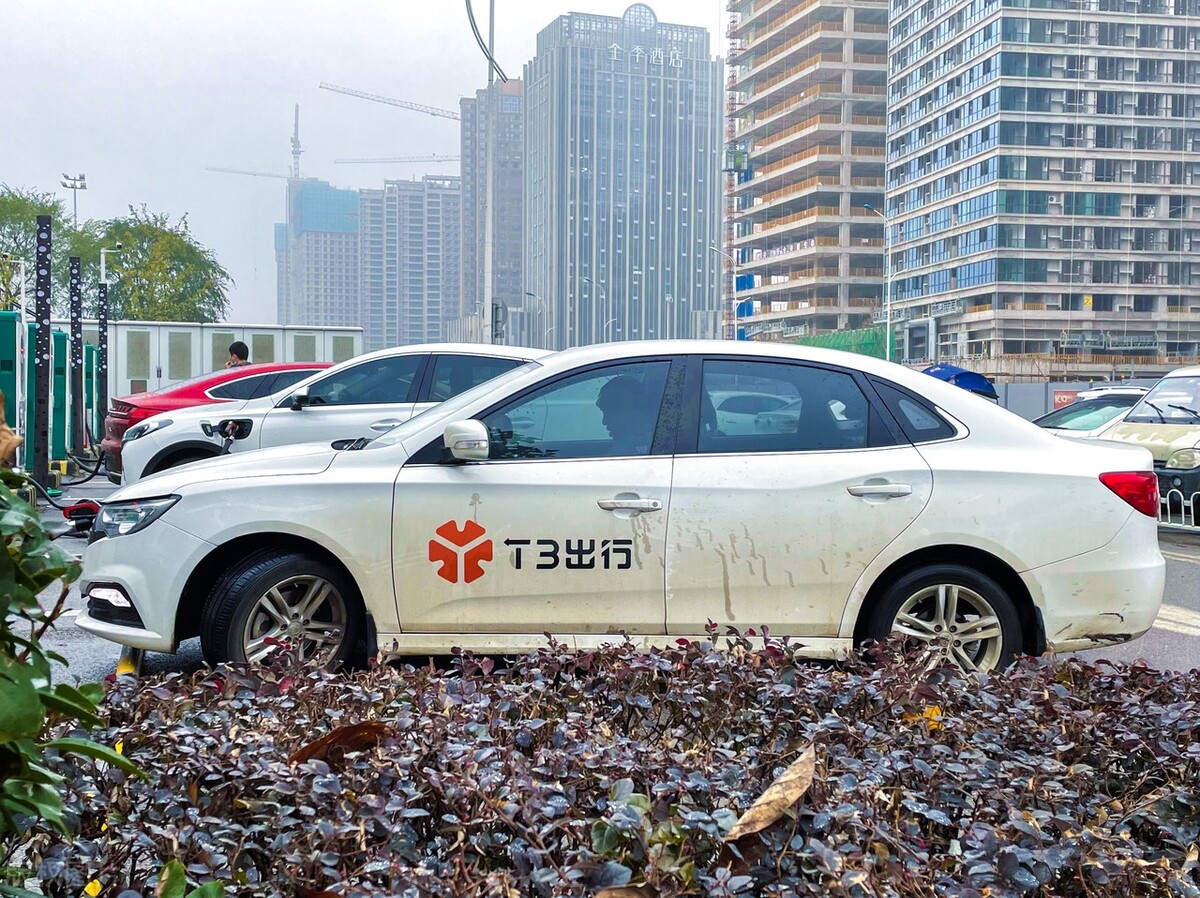 跟8年老司機(jī)跑車：他們的一天，到底有多單調(diào)？