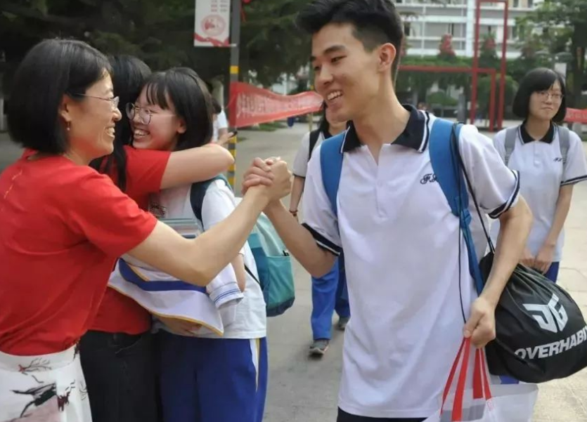 高考语文若想达到140分，模拟考试需要达到这个数，别不信