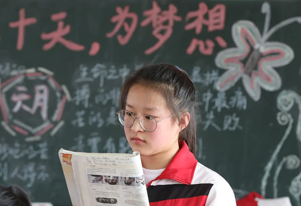 2022年高考即将到来，学生多少分能顺利考上本科？专家给出答案