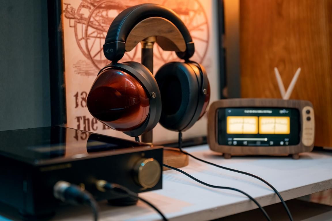 馥郁均衡，动圈HIFI大耳中的一股清流 HIFIMAN海菲曼 HE-R9试听浅析