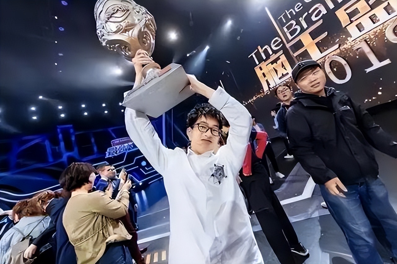 北京大学惦记了他三年，不惜放低身段，愿意降低200分录取