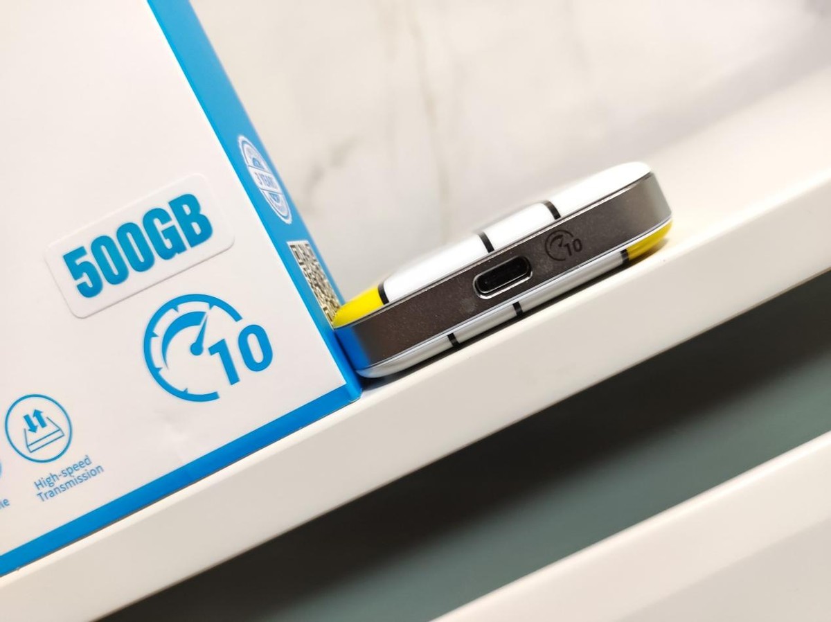 “快”永无止境、“颜”汹涌澎湃：蒙太奇MTQ-10G移动固态硬盘