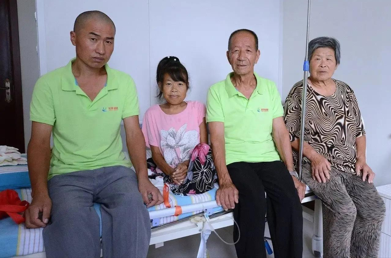 寒门贵子不负“众望”，寒窗苦读，744分考入清华，如今的他呢？