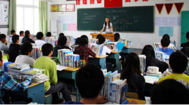 40多年前高考试卷曝光，学生表示生错年代，老师却说“想多了”