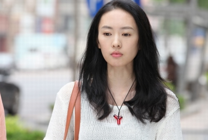 “自带苦相”的8位女星，五官凑在一起，演什么都很丧，可惜了