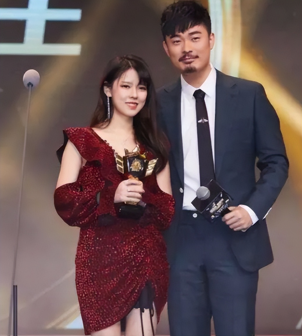 11位网红的收入，有人一分钟50万，有人年入30亿，19岁存款8位数