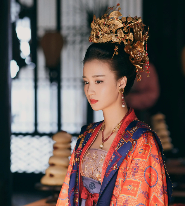 有人资源顶天，有人演技炸裂，95后小花竞争激烈，谁能突出重围？