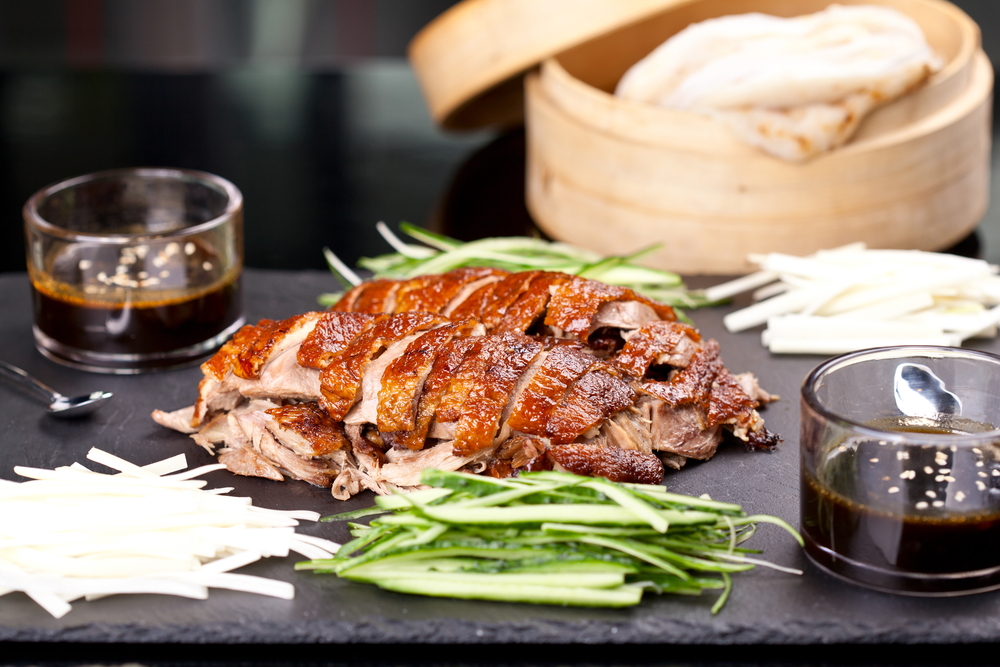 北京美食图鉴：盘点北京的各种美味佳肴，从主菜到小吃应有尽有