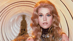 3次婚姻破碎掀起健身狂潮，这位85岁传奇影后，靠什么找回自己？