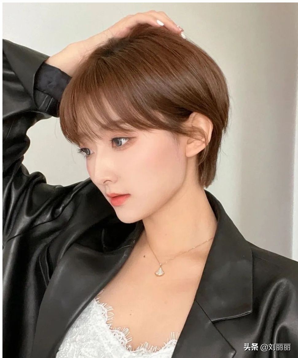 女士头发造型图片短发(天热剪短发) - 赤虎壹号