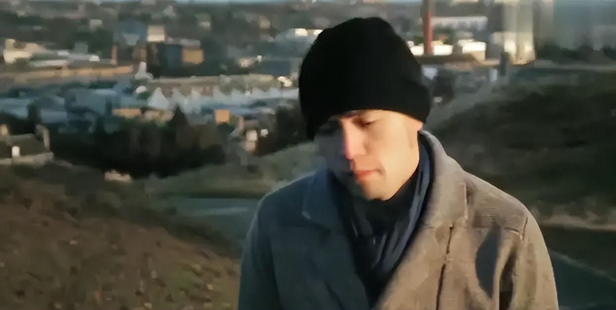 7位“被顽疾缠身”的明星，一个比一个有钱，却难逃病痛的折磨