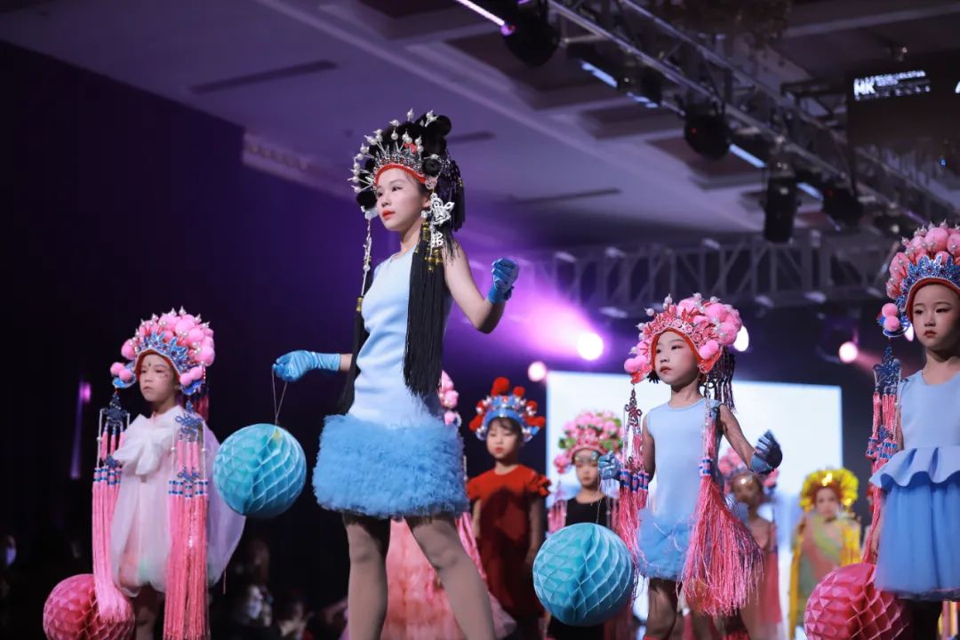 2022mk少儿模特大赛回顾新国潮服饰婴二代品牌秀主题时装秀
