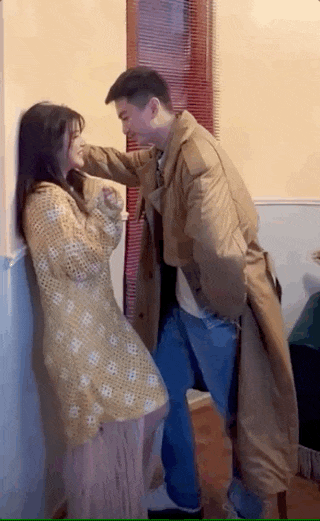 陈妍希发布新歌mv，儿子正脸首次曝光，小星星眉清目秀像爸爸陈晓