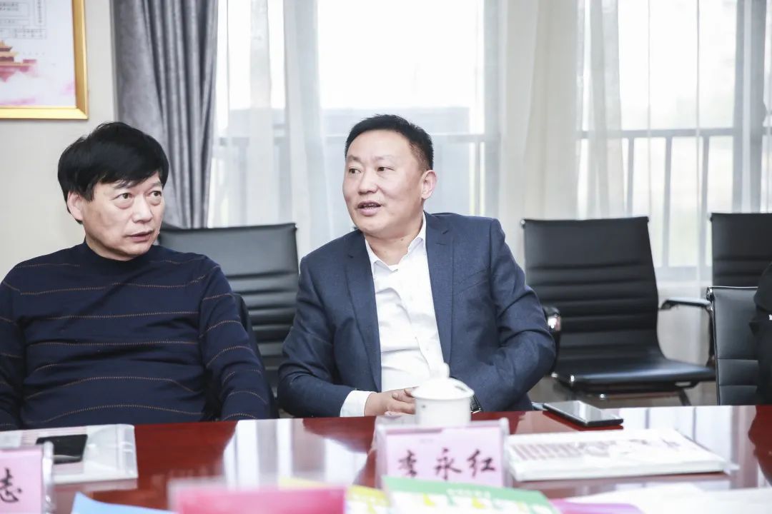 深化合作 | 湖南省医药卫生类学校专家一行莅临金职伟业交流指导