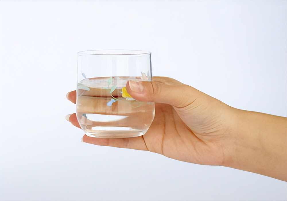 建议大家多喝水没有错，可用这4种方式饮水，反而有害身体健康