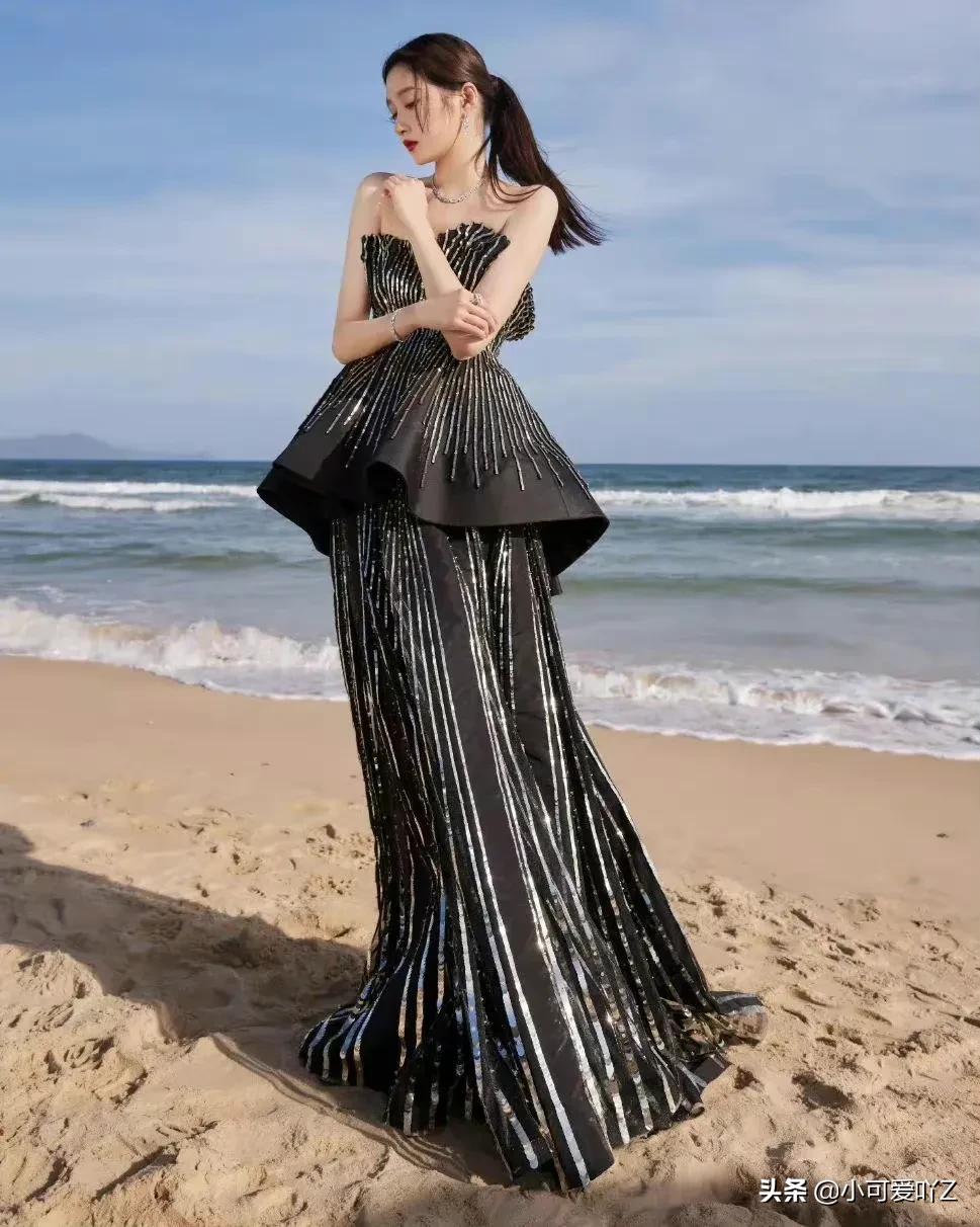 关晓彤美丽装扮图片