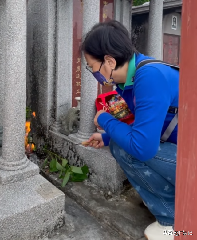 汪明荃曝与罗家英分隔两地会挂念 出差期间每天都和老公通电话