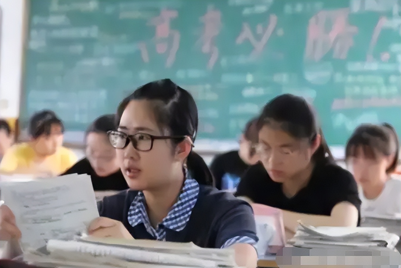 新高考“选科模式”有调整，物理化学或将捆绑，新组合或许更吃香