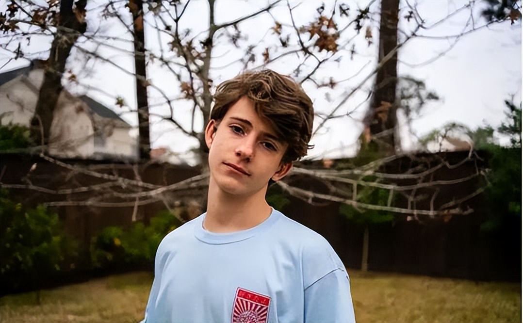 6月份还没过完，就有14位名人离世，最大95岁，最小18岁