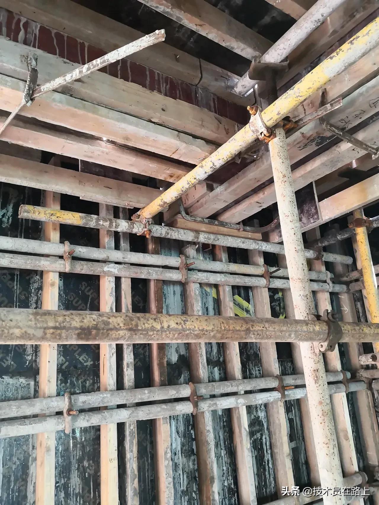 模板工程施工现场检查与验收