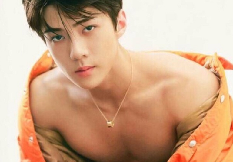 吴世勋：彭于晏之后又一个颜值高身材好的男星，还是鹿晗的好友