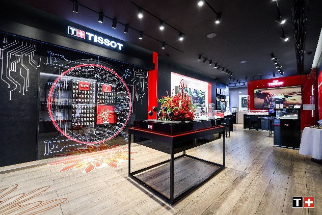 天梭春熙路步行街店揭幕全新形象