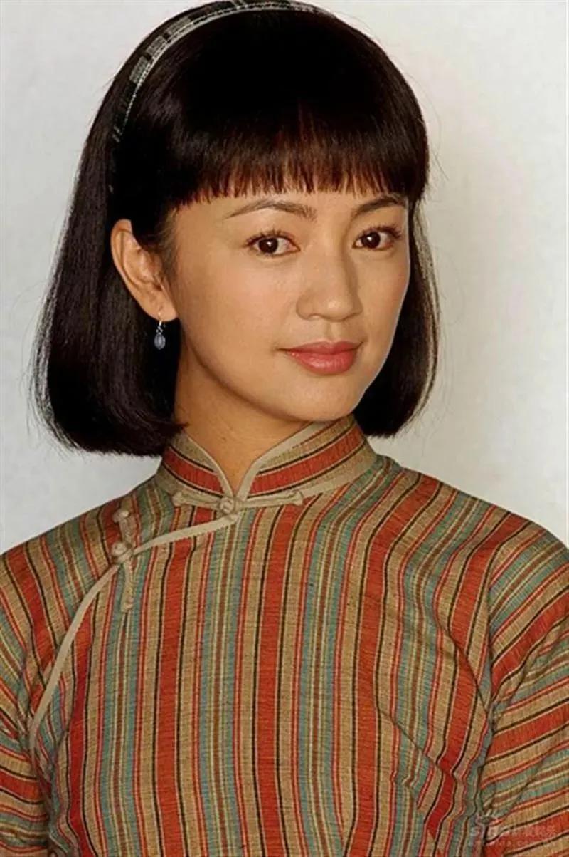演员 罗海琼