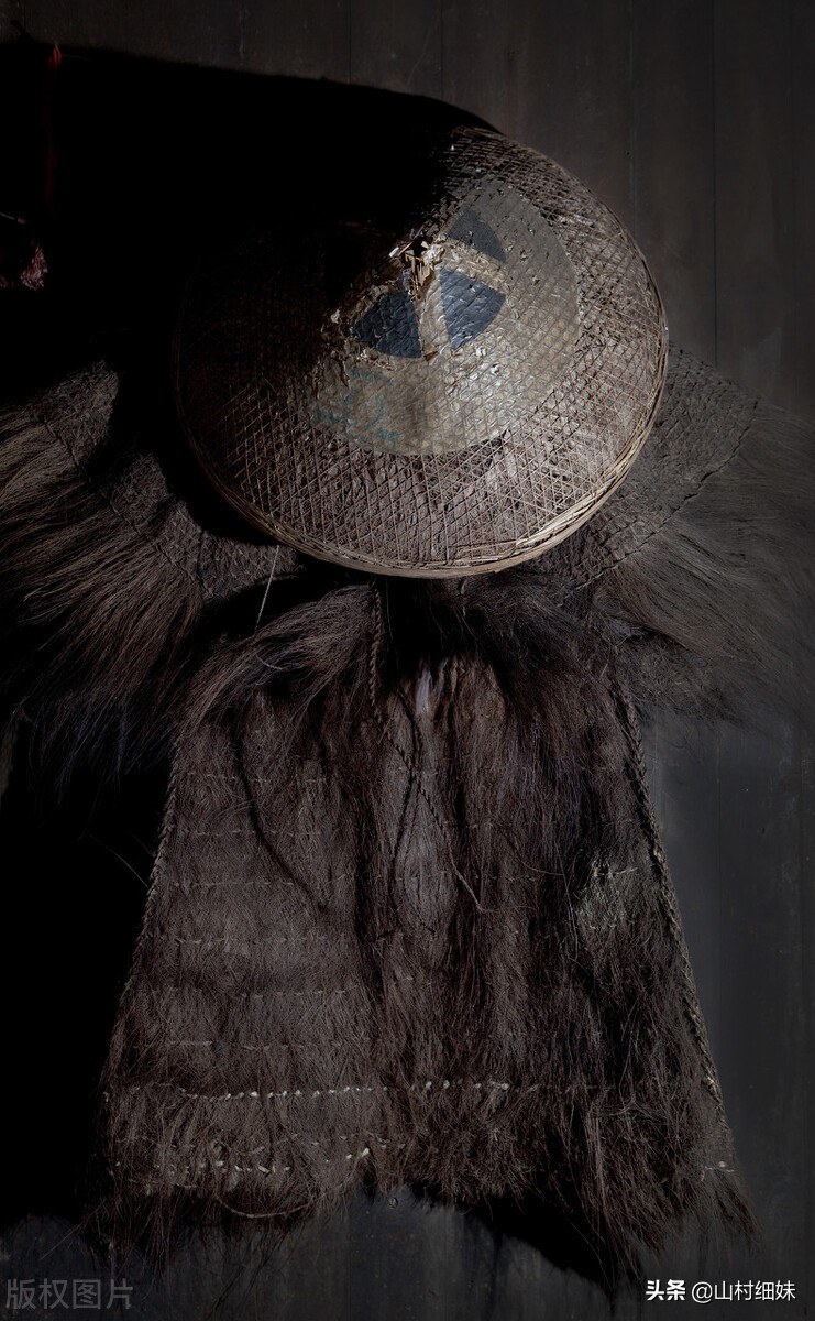 农村的蓑衣,除了能遮挡雨水,还有这两种你从未听说过的用途
