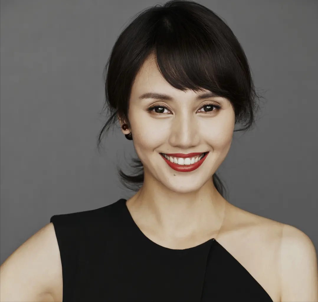 5年后再看袁泉，不再当“东方赫本”，她反而活成了一部传奇