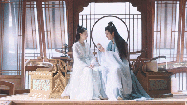 还记得《三生三世十里桃花》里的叠风吗？热巴都在嗑他的cp？