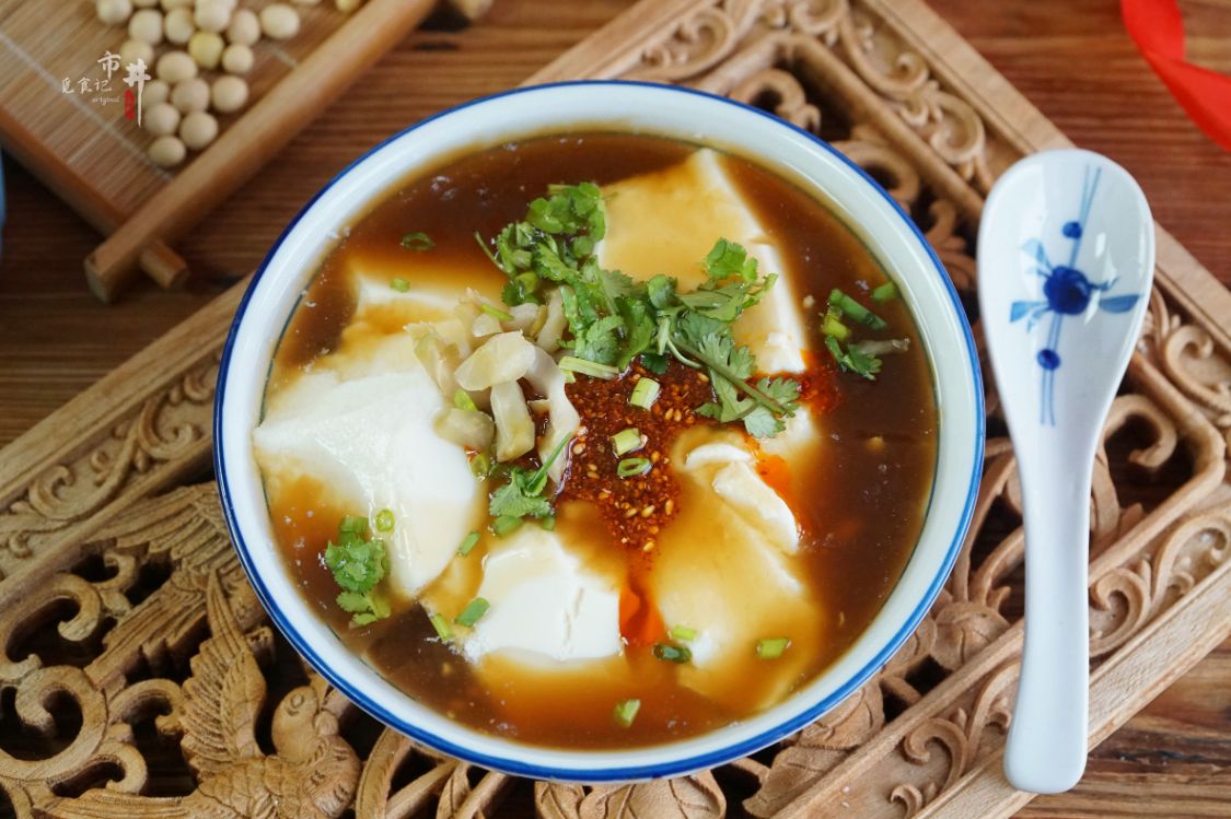 豆腐脑不用出门买，一碗黄豆做3碗，好吃简单，早餐全家吃饱吃好
