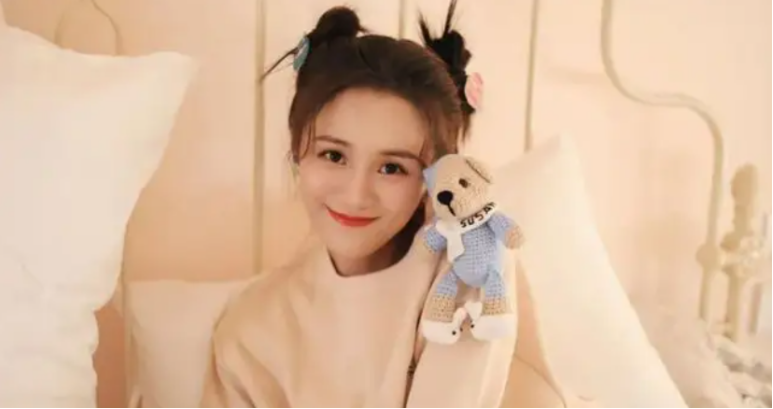 娃娃脸我只服这12位明星！有人30岁还能演高中生，个个青春永驻