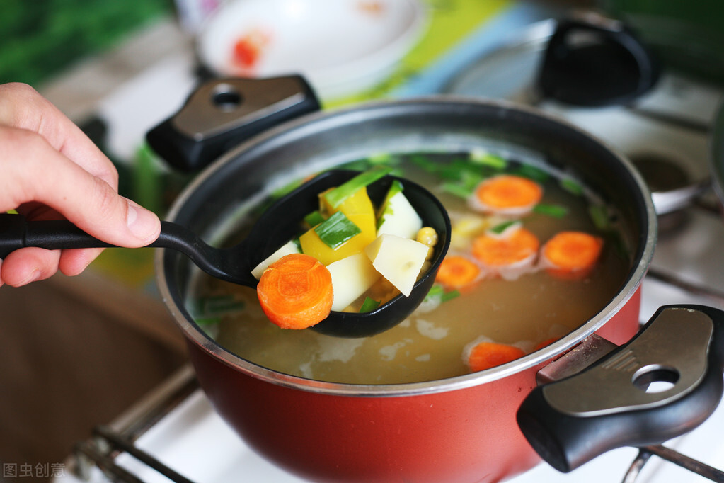 水煮胡萝卜怎么做（分享护眼食物胡萝卜的家常做法）