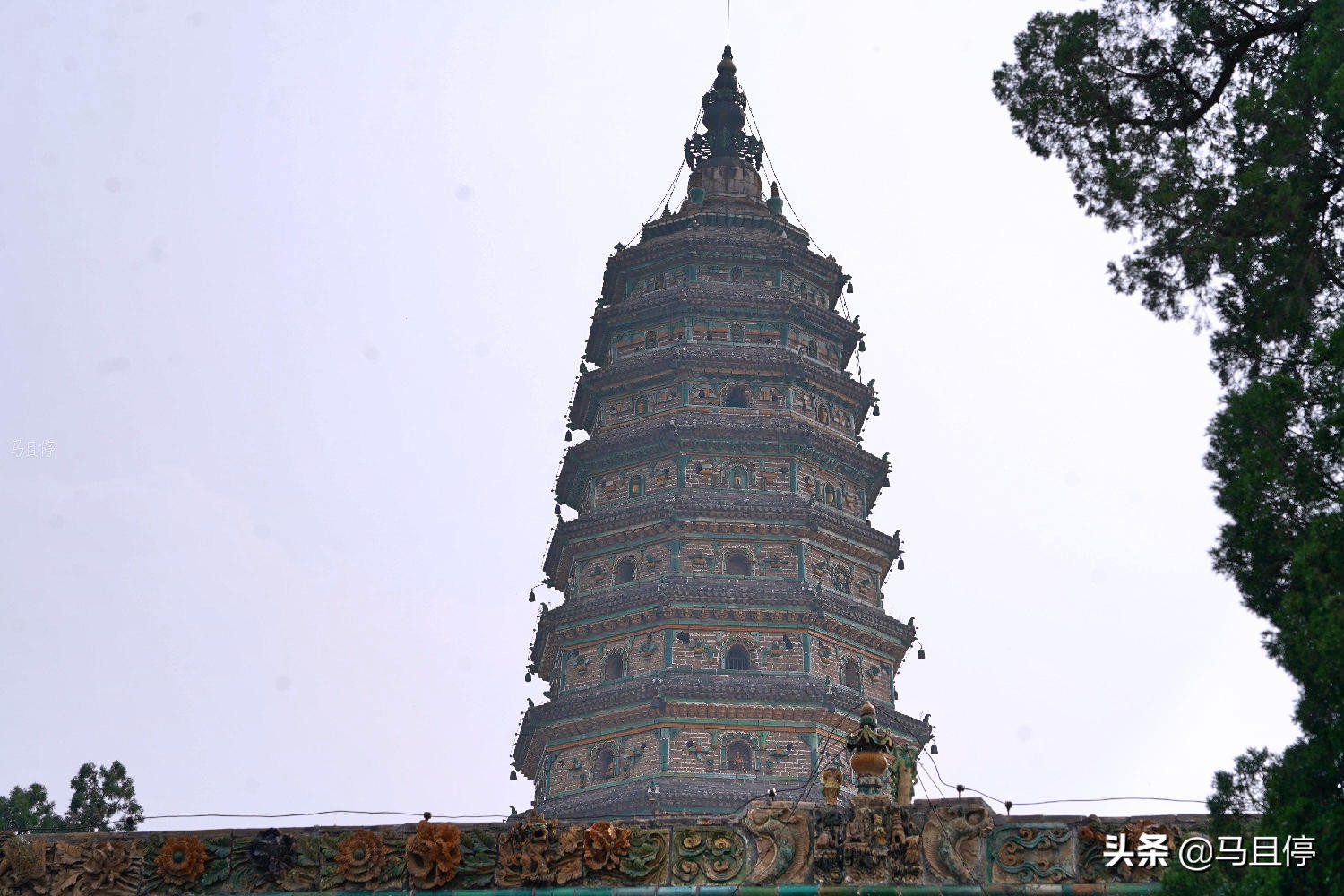 太罕见了!山西小县城旅行发现中国第一琉璃塔,设计者还是一位和尚