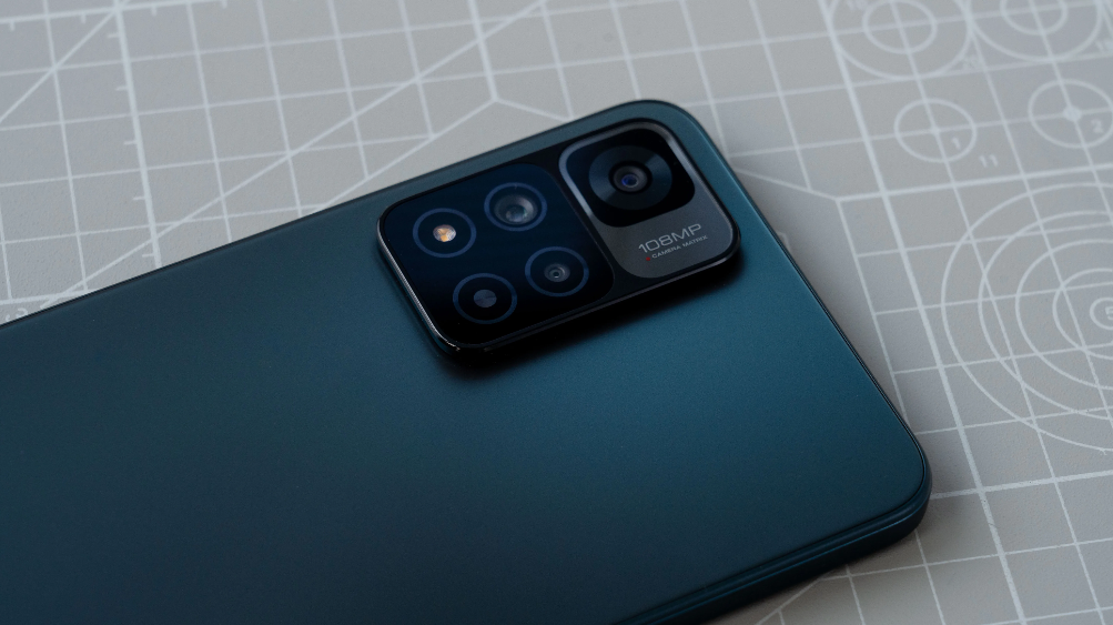 谁说千元机没有好手机？这四款千元机每一款都有亮点