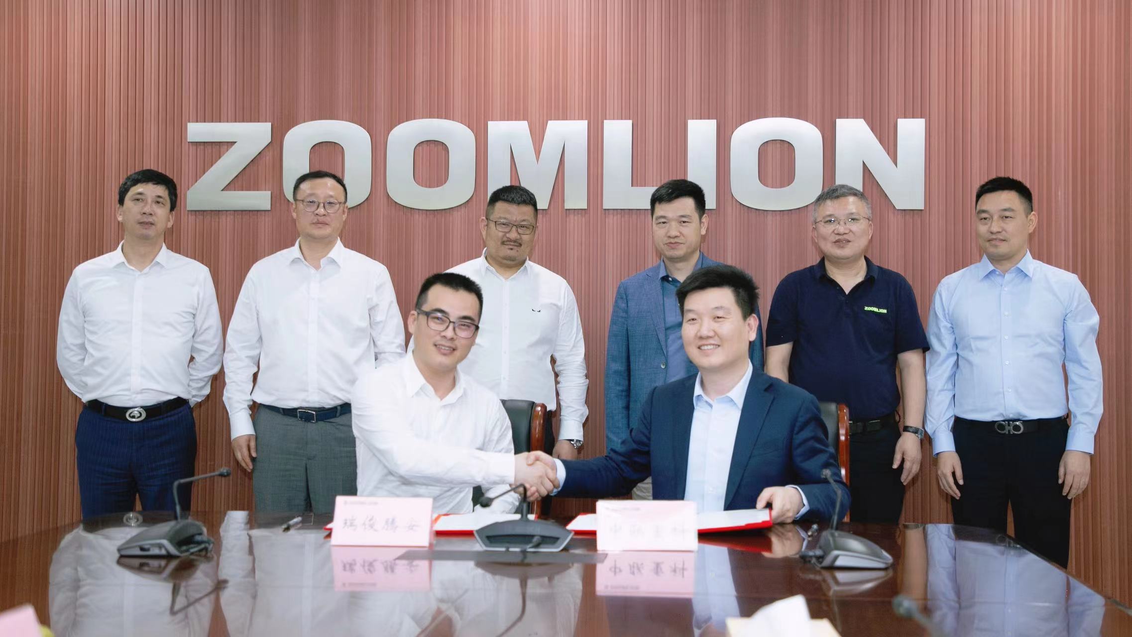 100000000+！南宫·NG28重科R代塔机再次签下大订单