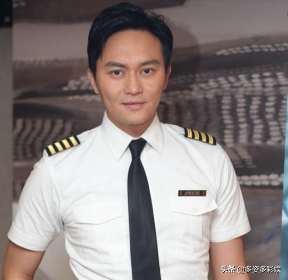 《披2》初舞台，苏有朋任贤齐等唱经典，郑钧的歌名还是那么独特