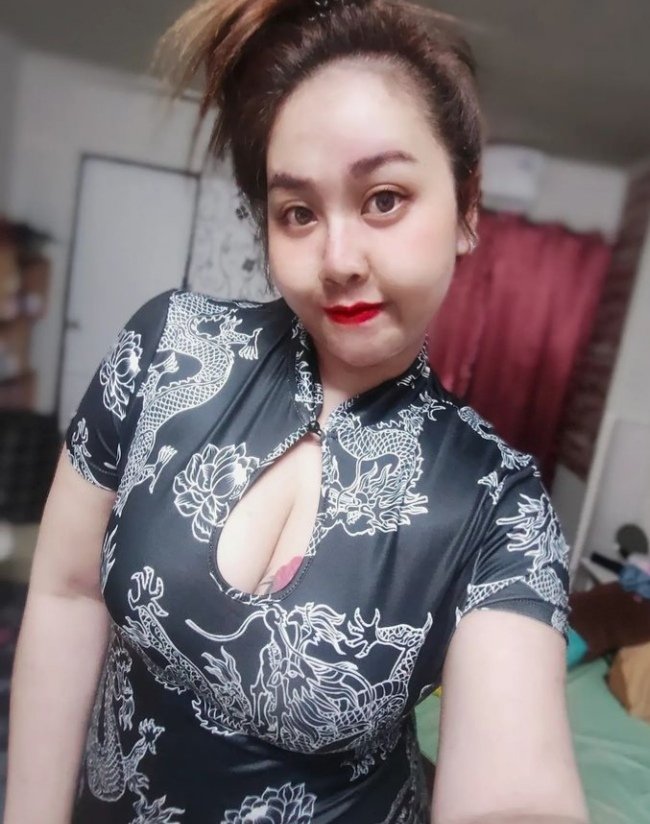 缅甸女孩走红，长相甜美堪比偶像剧女主，网友：令人上头的美貌