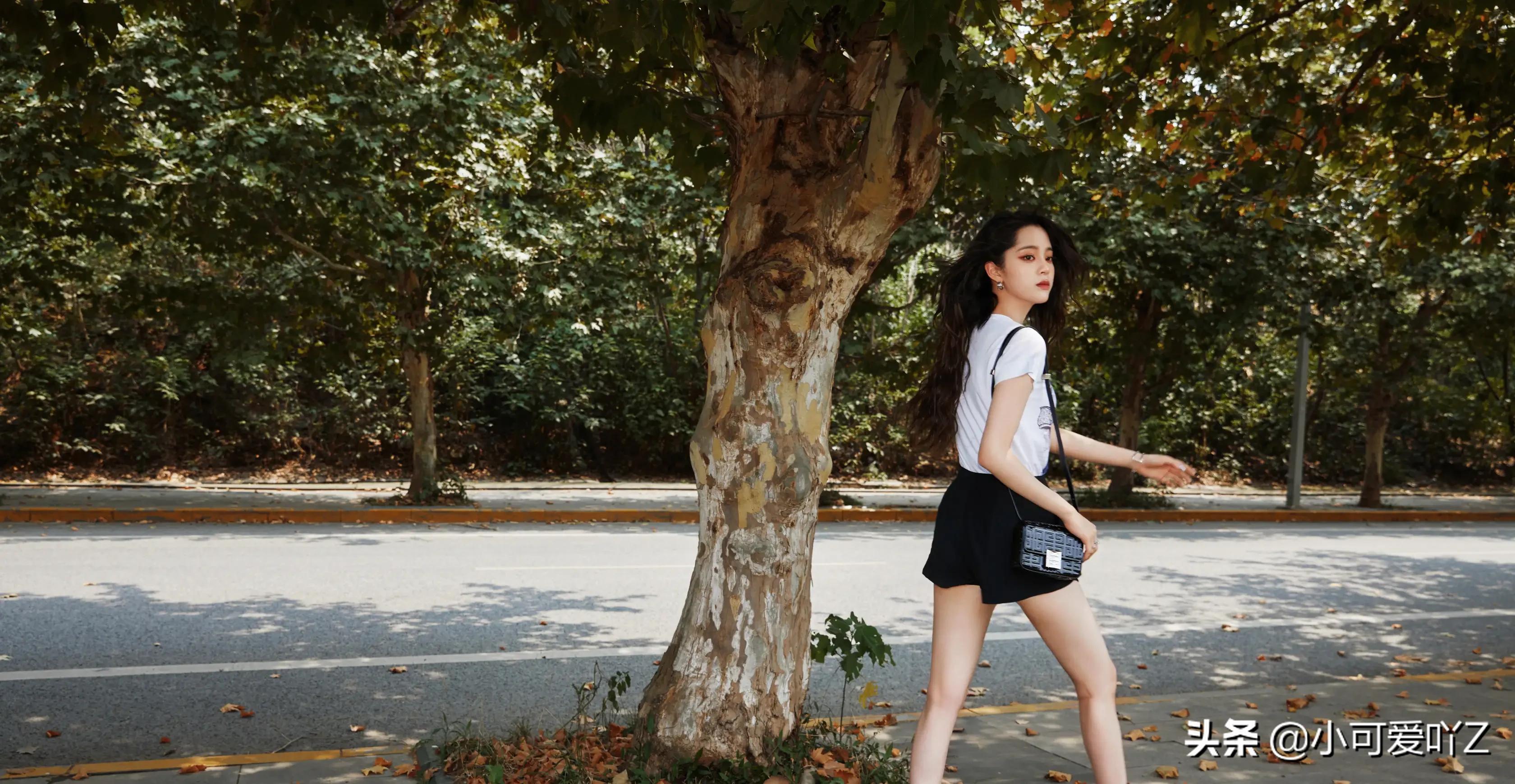 欧阳娜娜，火热的夏天，清凉酷酷的女孩