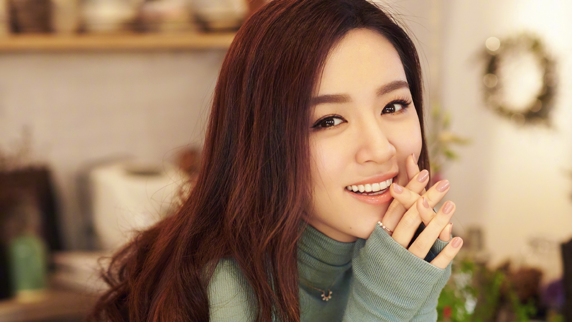 美背少女,露背装,又纯又欲背带裤长发美少女高清手机壁纸图片