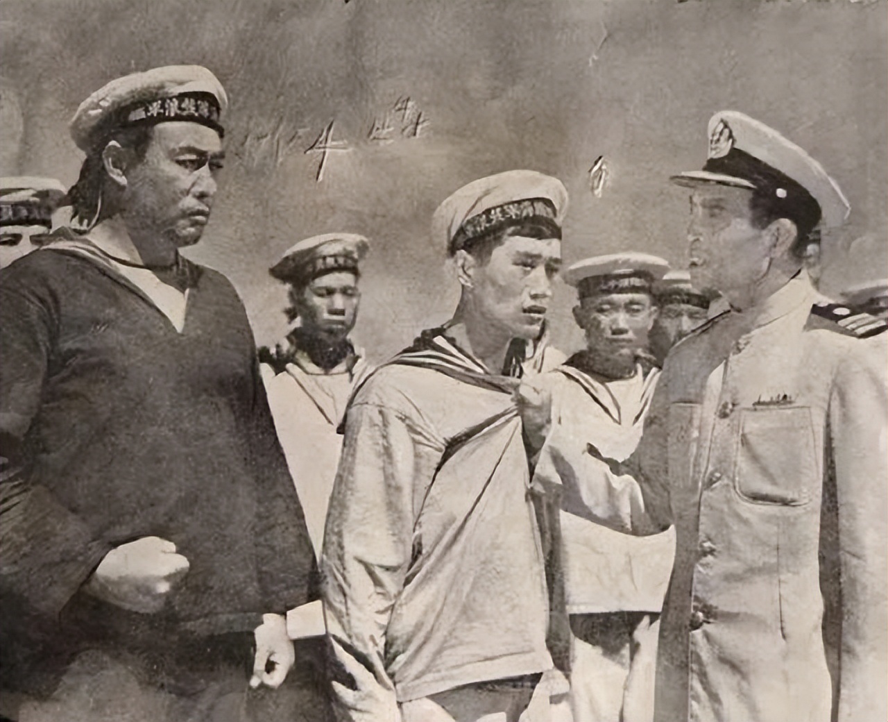 牛犇，资助百位学生，与初恋相守60年，晚年住养老院，令人泪目