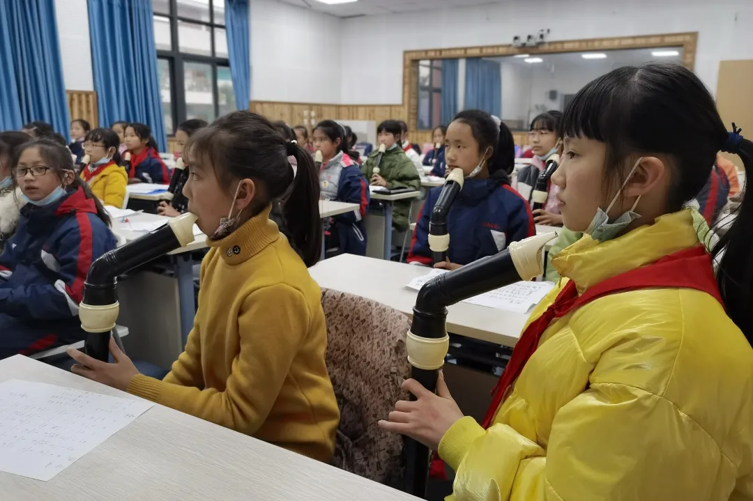 四川大学西航港实验小学——“舞”动童年“音”你精彩
