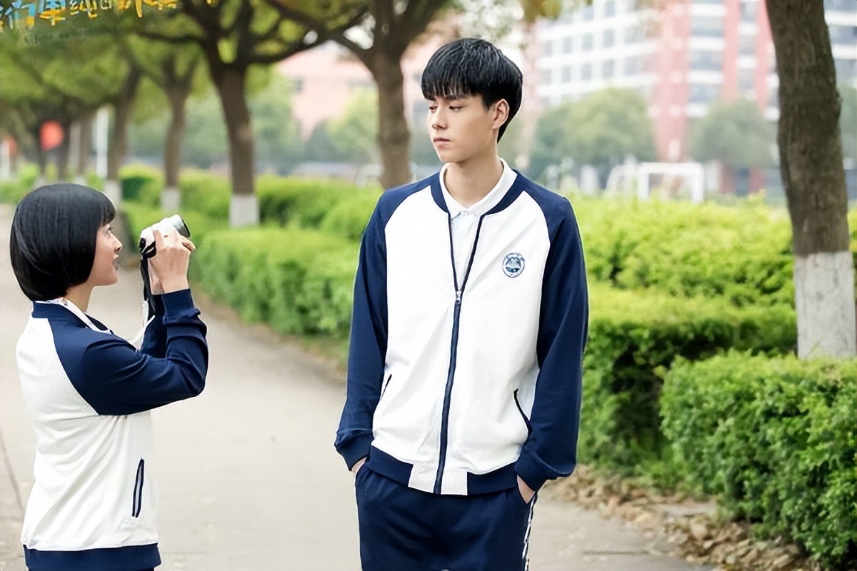 身高超185的男星，个个“鹤立鸡群”，这9位男星的身高太不懂事