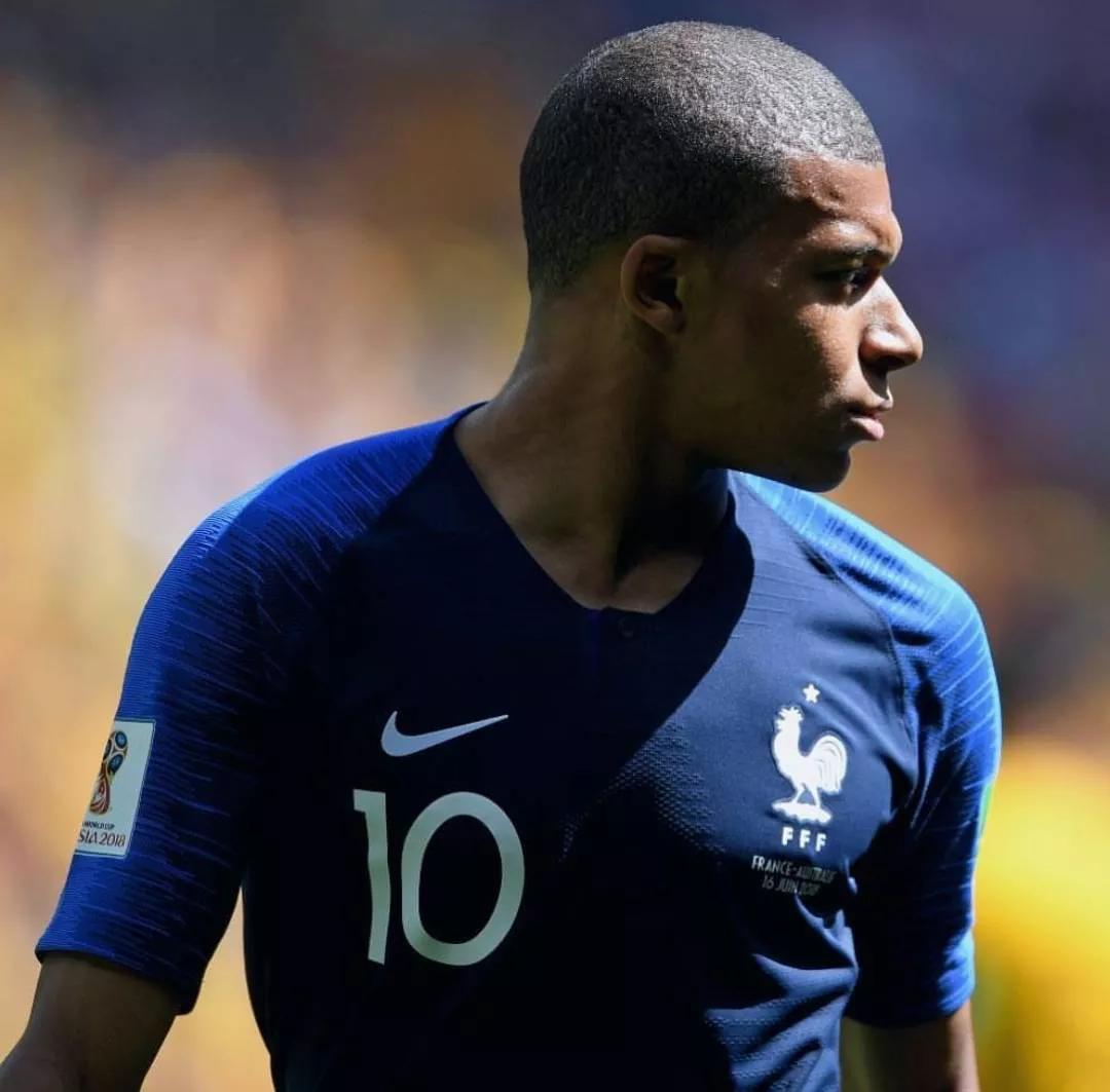 法国足球明星排名现役(法国二十名体坛巨星，黑人占据半壁江山，高卢雄鸡不单单只有足球)