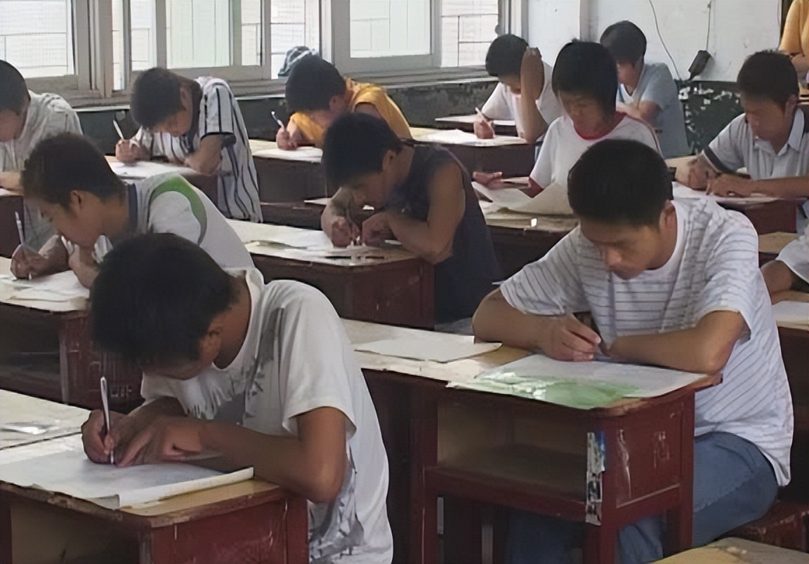 考研党迎“坏消息”，2023年会变更卷，考生要提前做好心理准备