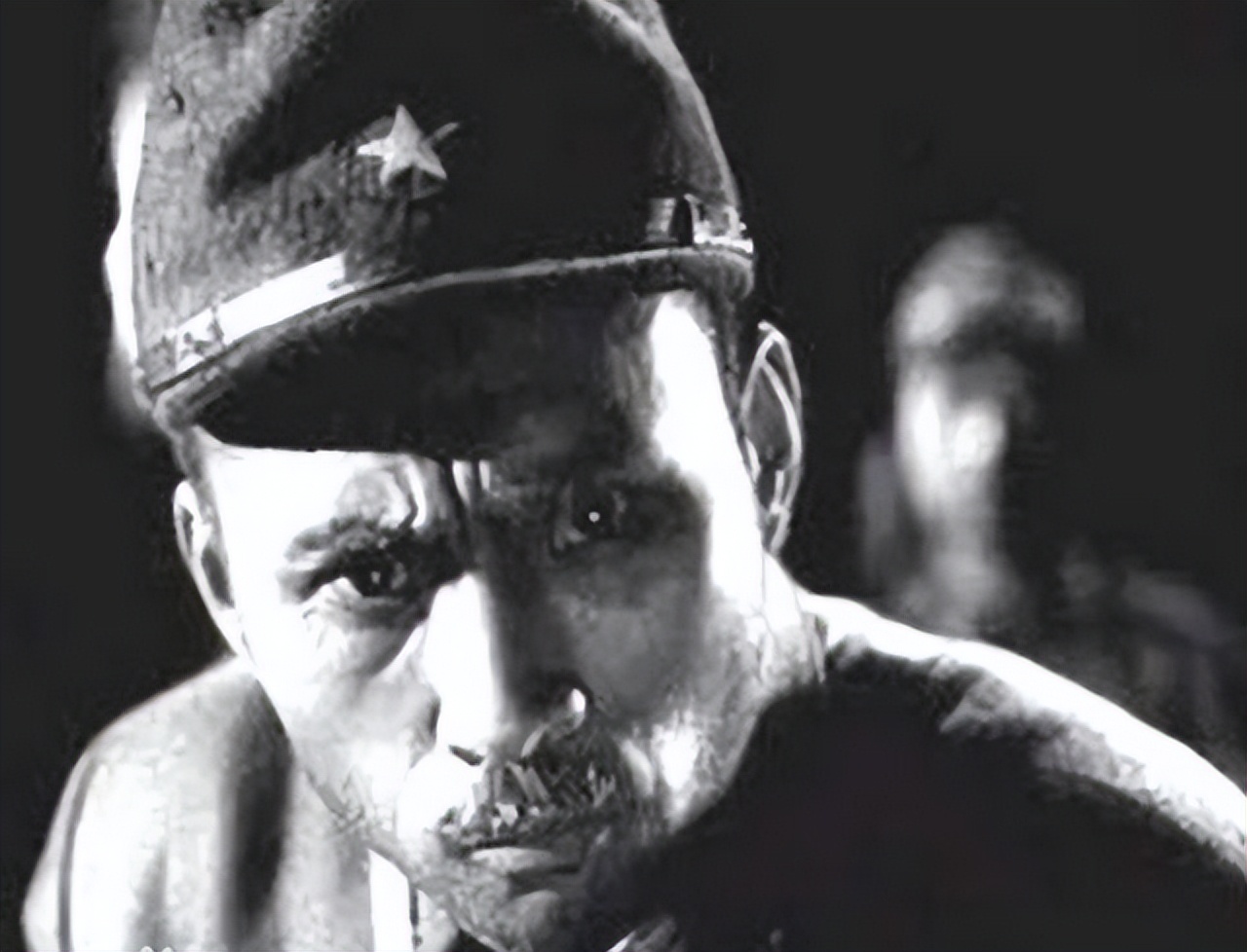 《平原游击队》里演松井的鬼子专业户方化，晚年为节省拒绝治病