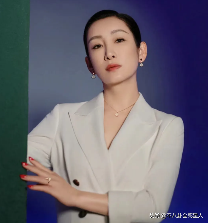 娱乐圈“丑女”不简单：开100家餐厅、得影后、捐退休金做公益