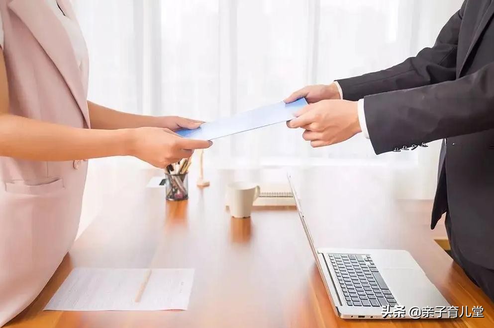 河北00后大学生，把简历做成“使用说明书”，网友：月薪6000低了