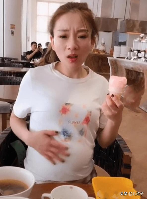 是资本“吃人”，还是人吃资本？29岁“泡泡龙”之死，是谁的过？